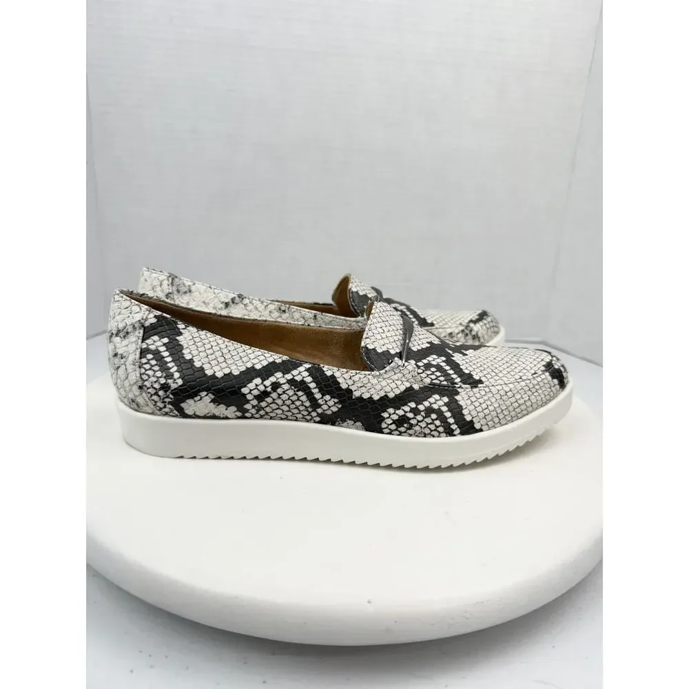 Naturalizer Ranger Womens Sz‎ 7.5M Slip On Moccasin Shoes White Black Snake Skin